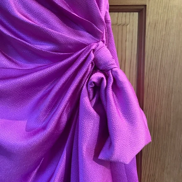 Solace London gorgeous pink one shoulder dress - Picture 4 of 8